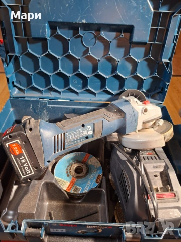 Bosch GWS 18 125 V Li ъглошлайф, снимка 3 - Други инструменти - 53288214