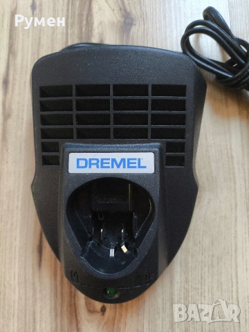 Зарядно и батерия 10,8 v за Dremel, снимка 2 - Други инструменти - 53746748