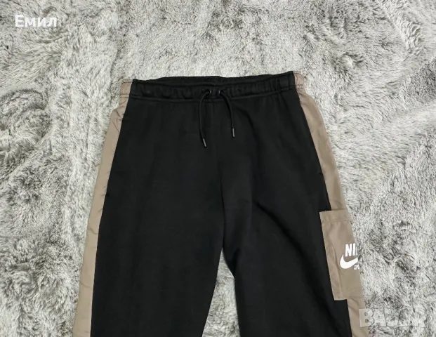 Дамско долнище Nike Heritage Easy Fleece Pants, Размер S, снимка 4 - Спортни екипи - 47208635