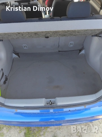 MAZDA 323F 1.3 16V 2003г., снимка 11 - Автомобили и джипове - 53986083