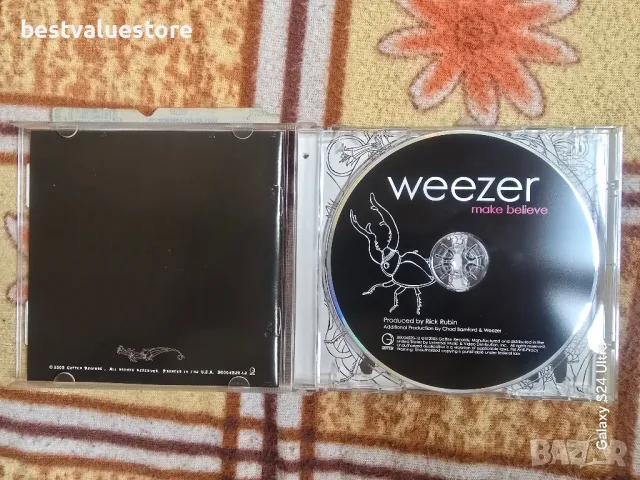 Weezer Make Believe CD Компакт Диск , снимка 3 - CD дискове - 48355735