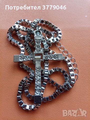 Колие с кръст Бързи и яростни , снимка 1 - Колиета, медальони, синджири - 45700244