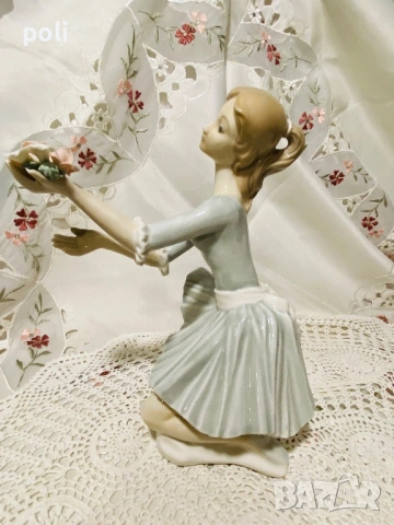 порцеланова статуетка 