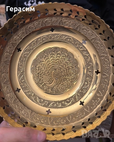 Бронзови чинии и фруктиера , бронзови свещници , купичка и пепелник, снимка 18 - Антикварни и старинни предмети - 51948262