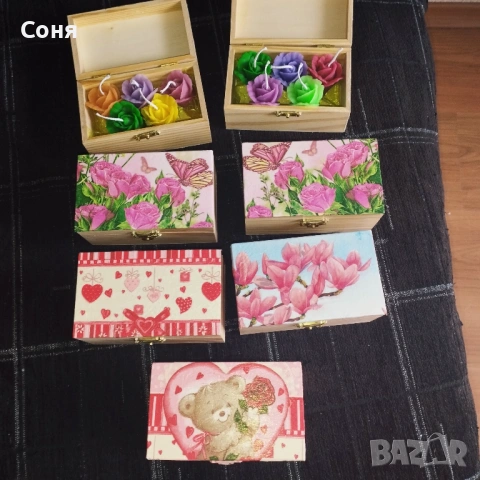 Дървена кутия с  пет ароматни мини рози - свещ, снимка 4 - Подаръци за жени - 53168163