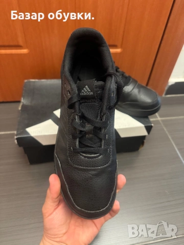 Дамски обувки Adidas, снимка 2 - Маратонки - 54252071