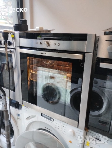 Фурна NEFF Slide&Hide потъваща врата, снимка 9 - Печки, фурни - 53811496