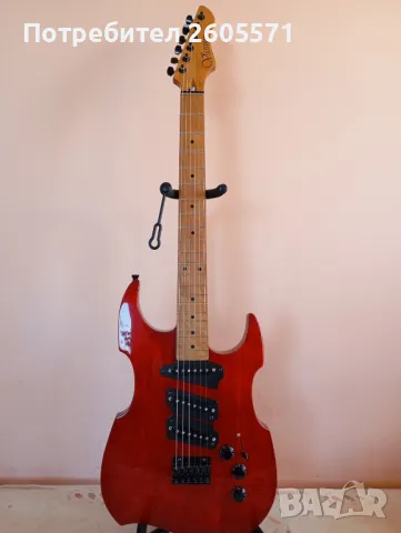 Продавам лютиерска китара