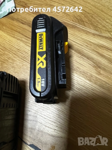 DeWALAT Батерии -3бр Топ цена!, снимка 4 - Винтоверти - 52310826