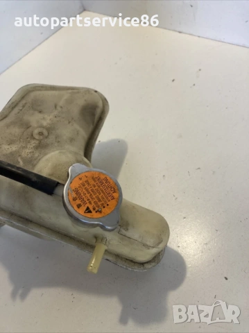 Разширителен резервоар за охлаждаща течност за Peugeot 4007 2.2 HDI (2009), снимка 2 - Части - 53644793