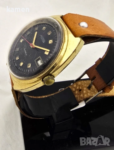 Винтидж съветски часовник VOSTOK Wostok - 18 камъка - позлатен, AU - СССР, снимка 8 - Антикварни и старинни предмети - 53658930