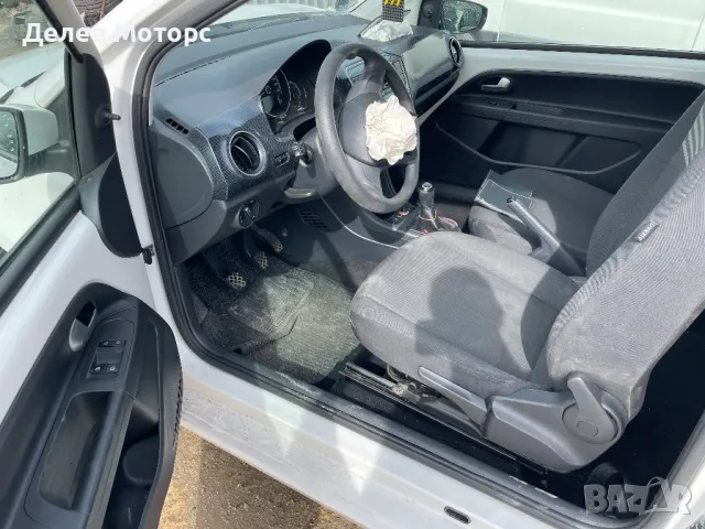 Volkswagen UP 1.0 EcoFuel, 68 кс., двигател CPG, бензин/метан(CNG), 51000 км., 5 ск., 2020г., euro 6, снимка 10 - Автомобили и джипове - 49779612