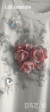 нова бяла тениска с 3D цветя, снимка 3 - Тениски - 54012250