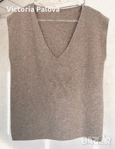 Луксозен плетен елек с V- деколте, снимка 7 - Елеци - 52795762