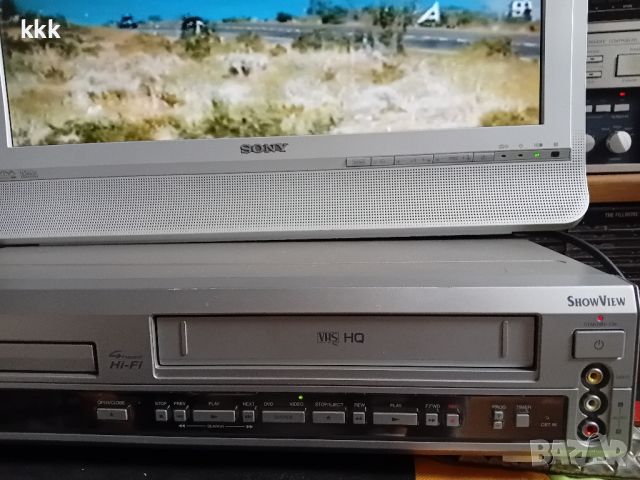 Philips VHS  DVD 740VR, снимка 3 - Плейъри, домашно кино, прожектори - 45819407
