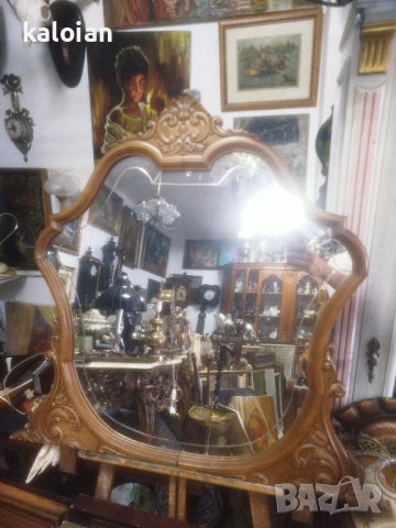 Масивно резбовано огледало от тоалетка. Всичко е ръчна изработка. Размери от снимките. Цена 250 лв и, снимка 8 - Колекции - 51491474