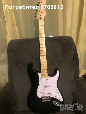 FENDER Stratokaster, снимка 1 - Китари - 48696131