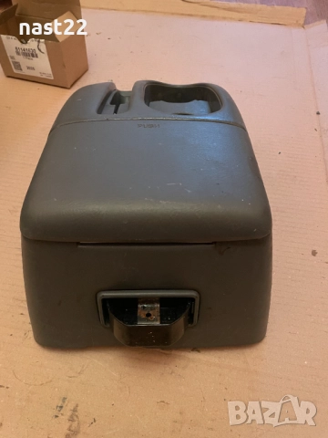 Конзола-(барче) за  Сузуки Гранд Витара 1998-2005 год 1.6 97 к.с, снимка 4 - Части - 52669646