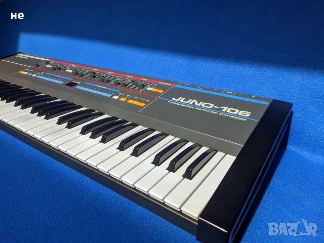 Roland Juno-106 (аналогов синтезатор)