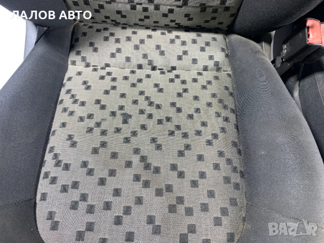 Предни седалки Шкода Фабия 1 Predni sedalki Skoda Fabia I (99-07)г. , снимка 5 - Части - 51958342