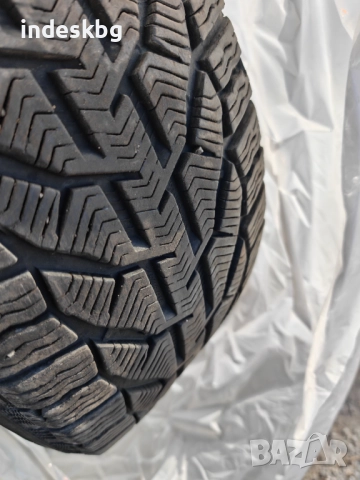 Зимни гуми 245/45/18, снимка 7 - Гуми и джанти - 52883997