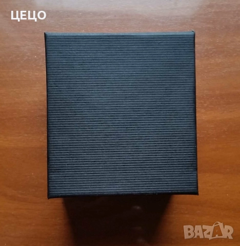 Оригинален уникален кварцов часовник с дата и кутия  . НОВ ., снимка 4 - Мъжки - 52588881