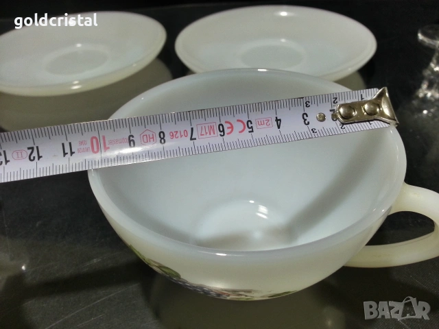 френски аркопал чаени чаши, снимка 2 - Антикварни и старинни предмети - 25187110