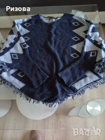 Подарявам Лилаво и червено -палто, два бр. пончо, 4бр.блузки с дълъг ръкав