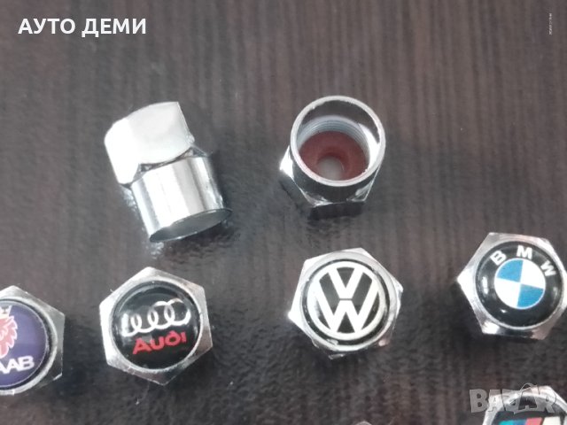 Пластмасови шестоъгълни хром капачки за вентили винтили на различни марка автомобил кола джип ван , снимка 12 - Аксесоари и консумативи - 44975301