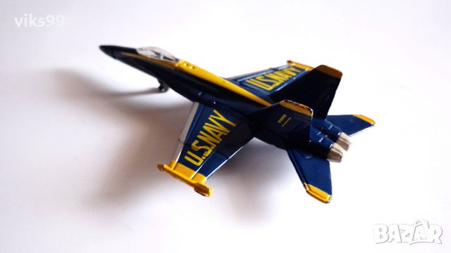 Maisto Tailwinds - F/A-18 Hornet - US Navy Blue Angels, снимка 3 - Колекции - 45295271