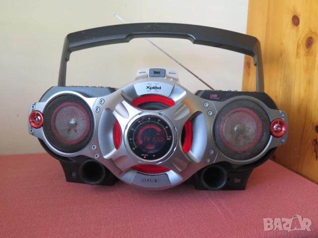 Sony CFD-RG880CP "Xplod" ,USB, радиокасетофон, снимка 2 - Радиокасетофони, транзистори - 50529488