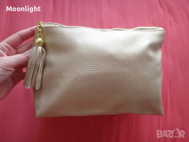 Нов тоалетен козметичен несесер в златно, снимка 5 - Чанти - 52639364