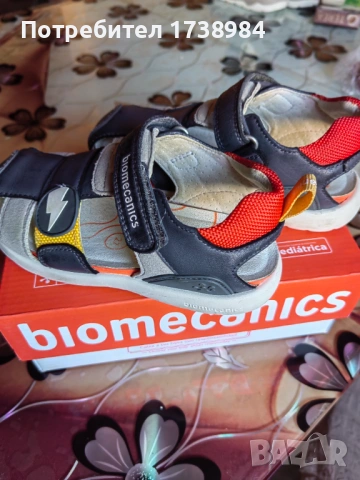 Сандалетки Biomecanics, снимка 2 - Детски сандали и чехли - 53159802