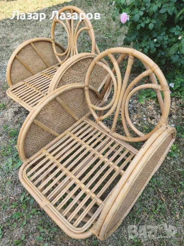 Продавам два немски ратанови столове 