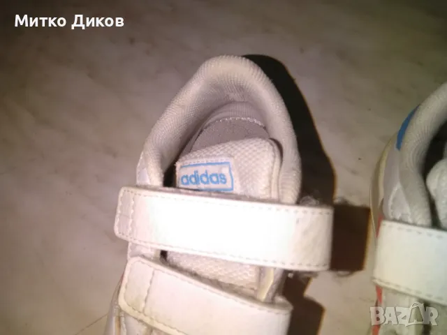 Детски маратонки Adidas №24 номер за момиче като нови с лепки, снимка 2 - Детски маратонки - 48513425