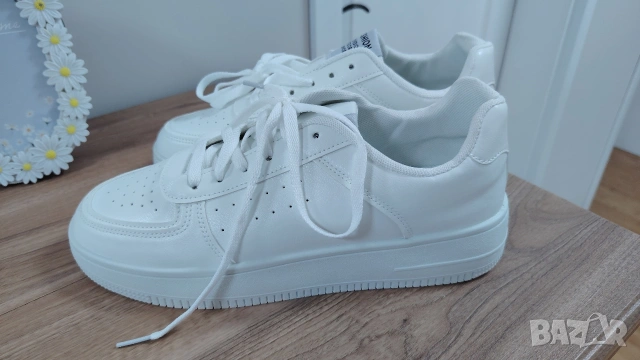 нови кецове/41/42, снимка 4 - Спортни обувки - 54017310