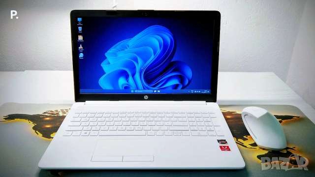 Бял лаптоп HP, с чанта, отличен! 