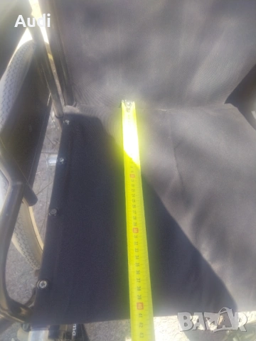 Сгъваема инвалидна рингова количка със степенки Марка: Eclip Ширина на седалката 46см Дълбочина 45см, снимка 4 - Инвалидни колички - 53825159