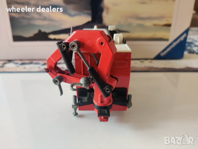 Метална количка SIKU Пожарна с кран Mercedes LKW 1:55, снимка 4 - Колекции - 50835790