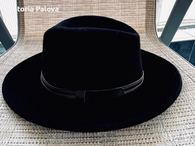 Черна вълнена шапка FEDORA - класическа, 100% вълна, 59 размер