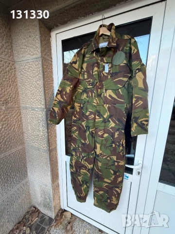 Продавам камуфлажни гащеризони 