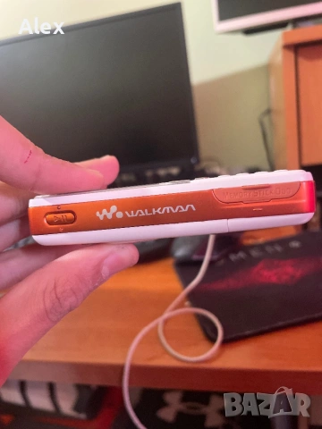 Sony Ericsson W800i Легендата на Walkman Пълен комплект, снимка 3 - Sony Ericsson - 54102369