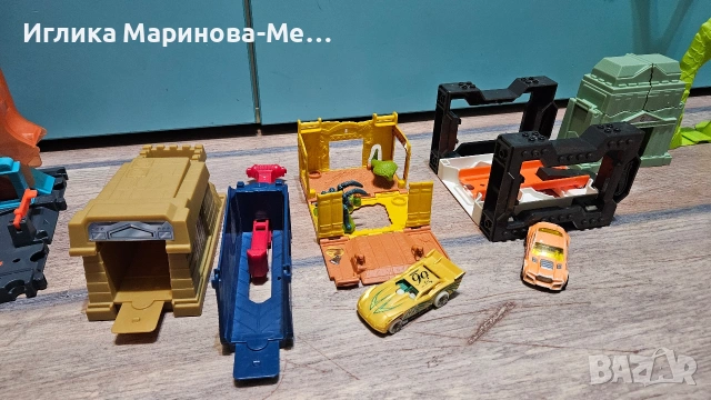 Продавам писти Хот Уилс, снимка 2 - Коли, камиони, мотори, писти - 54132572