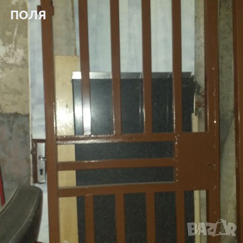 Метална решетка за врата, снимка 1 - Дограми - 46344545