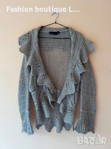 Плетена жилетка с къдрички L размер на марката KappAhl , снимка 2 - Жилетки - 51919886