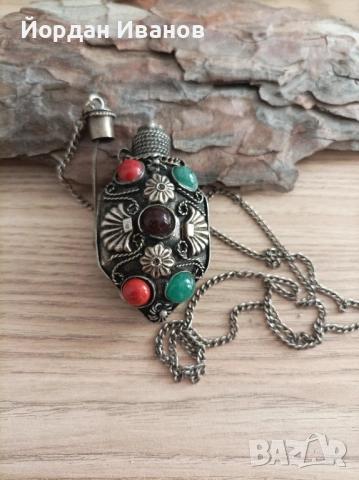 Старинно колие