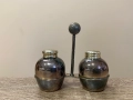 Елегантен винтидж комплект за сол и пипер – керамика със сребърно покритие, с поставка, снимка 3