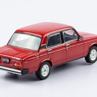 Lada Laika ВАЗ 2105 от 1991 - мащаб 1:43 на Salvat моделът е нов в блистер, снимка 3 - Колекции - 45865481