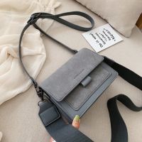 Малка чанта Clarina Grey, снимка 2 - Чанти - 45349926