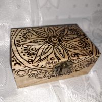 Пирографирани кутийки за бижута, снимка 9 - Колиета, медальони, синджири - 45796863